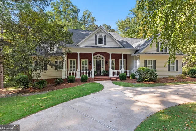 $999,500 | 209 River Oaks Drive, LaGrange, GA 30240