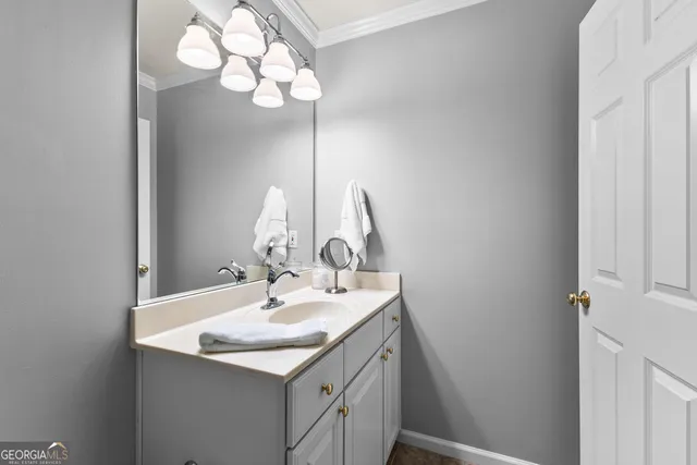 $999,500 | 209 River Oaks Drive, LaGrange, GA 30240