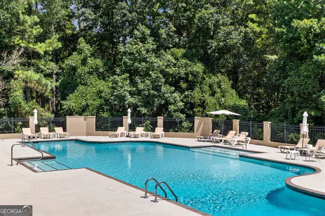 $999,500 | 209 River Oaks Drive, LaGrange, GA 30240