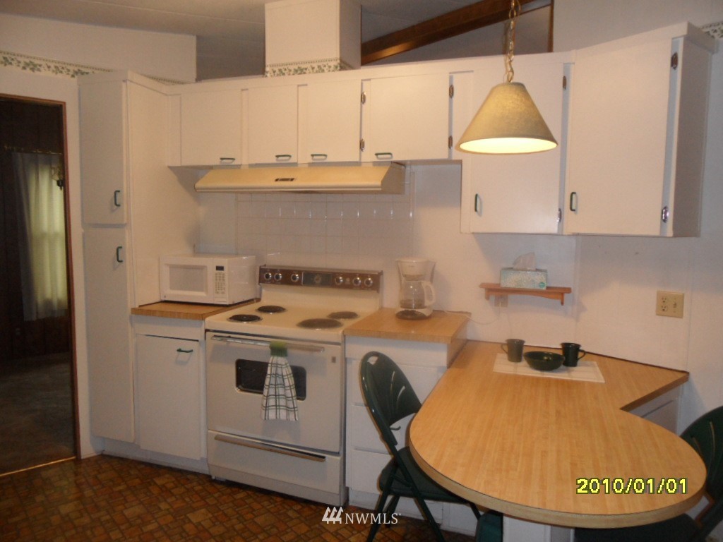 815 124th Street Southwest, Unit 133 Everett, WA 98204 - Photo 6 of 22