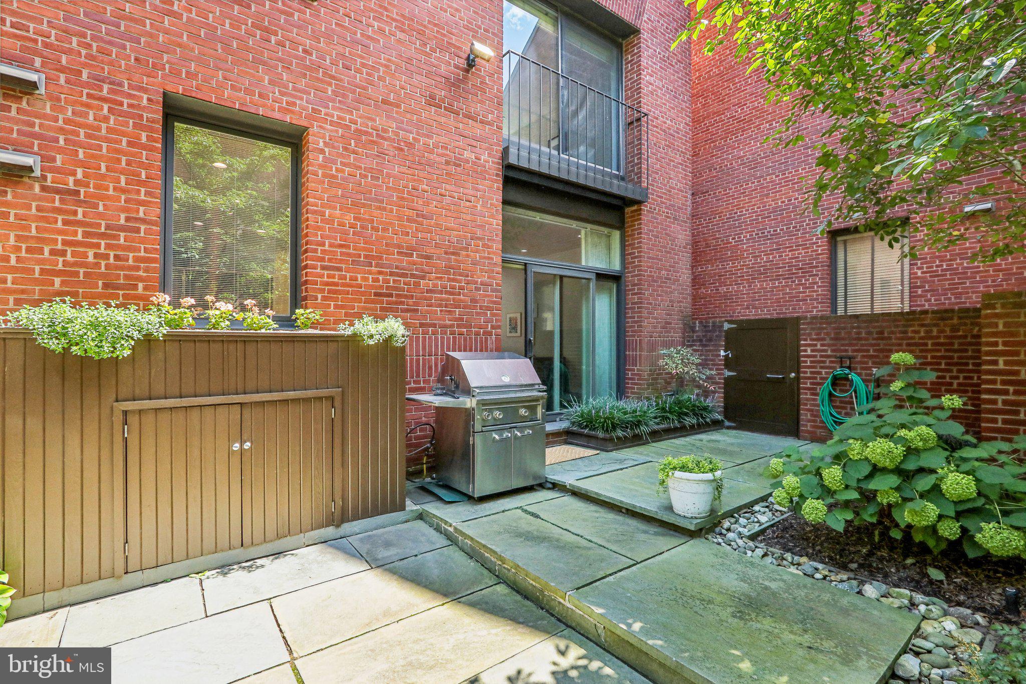310 Spruce Street Philadelphia, PA 19106 - Photo 13 of 44