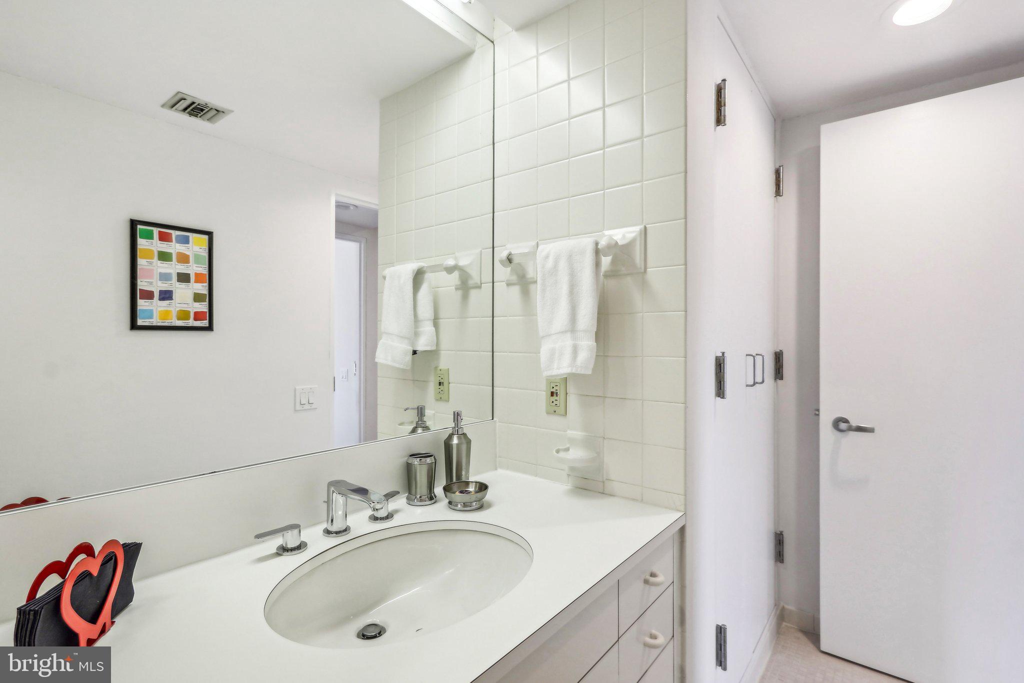 310 Spruce Street Philadelphia, PA 19106 - Photo 31 of 44