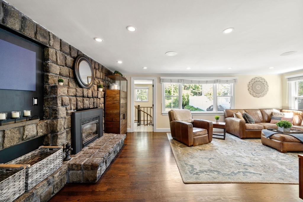 9 Short Street Boston, MA 02129 - Photo 13 of 35