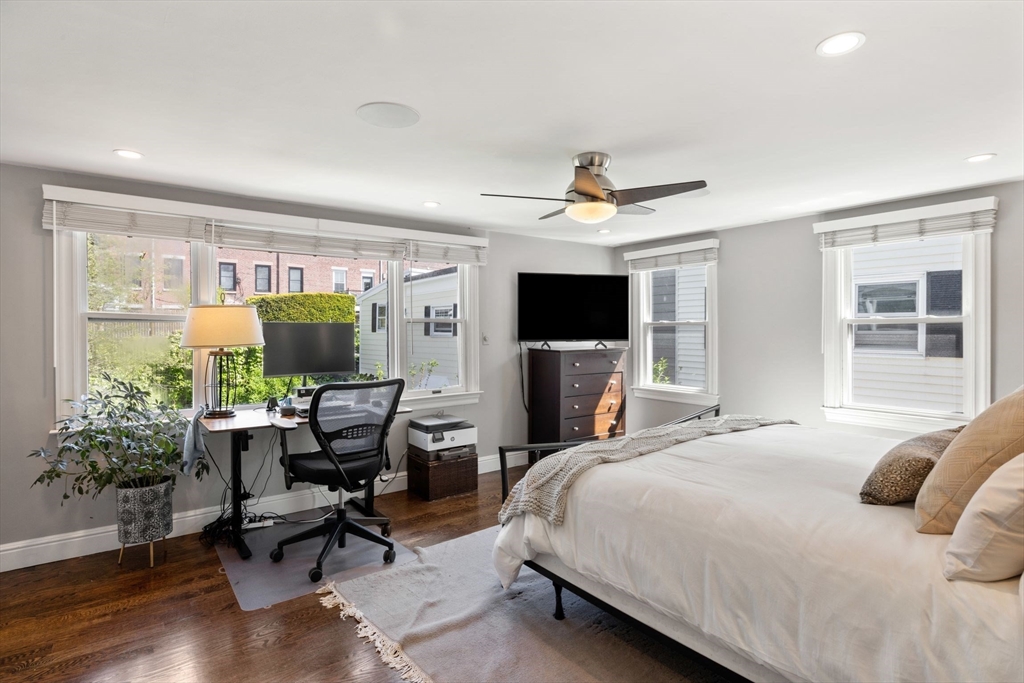 9 Short Street Boston, MA 02129 - Photo 17 of 35