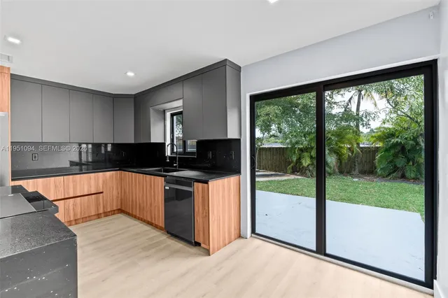 $750,000 | 7472 Northwest 167th Street, Hialeah, FL 33015