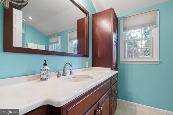 $889,900 | 5 Old Orchard Lane, Chadds Ford, PA 19317