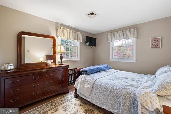 $889,900 | 5 Old Orchard Lane, Chadds Ford, PA 19317