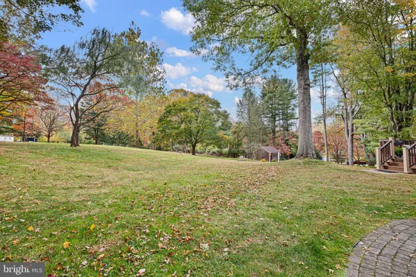 $889,900 | 5 Old Orchard Lane, Chadds Ford, PA 19317