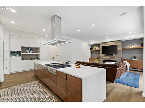 $1,999,999 | 6280 Southwest Sheridan Street, Portland, OR 97225