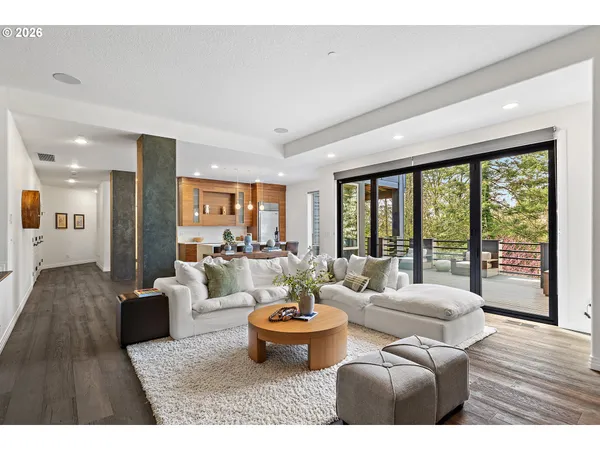 $1,999,999 | 6280 Southwest Sheridan Street, Portland, OR 97225