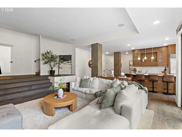 $1,999,999 | 6280 Southwest Sheridan Street, Portland, OR 97225