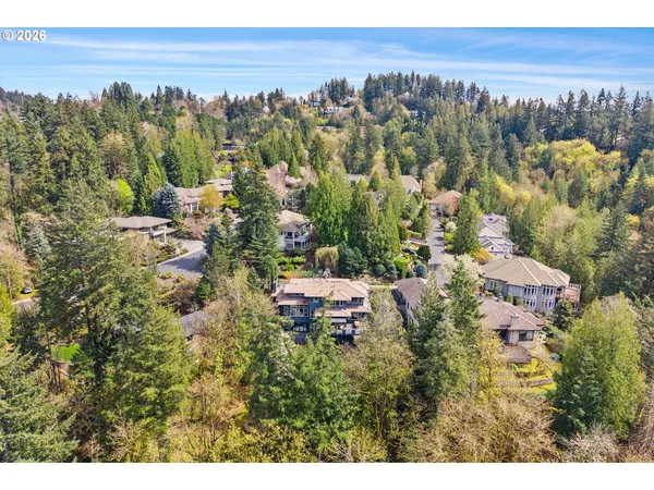 $1,999,999 | 6280 Southwest Sheridan Street, Portland, OR 97225