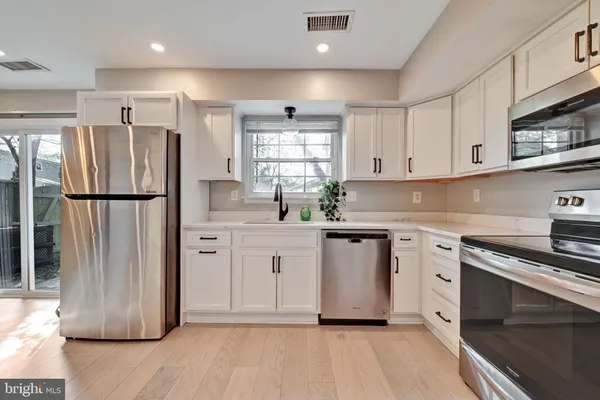 $289,000 | 2581 Robinson Place, Waldorf, MD 20602
