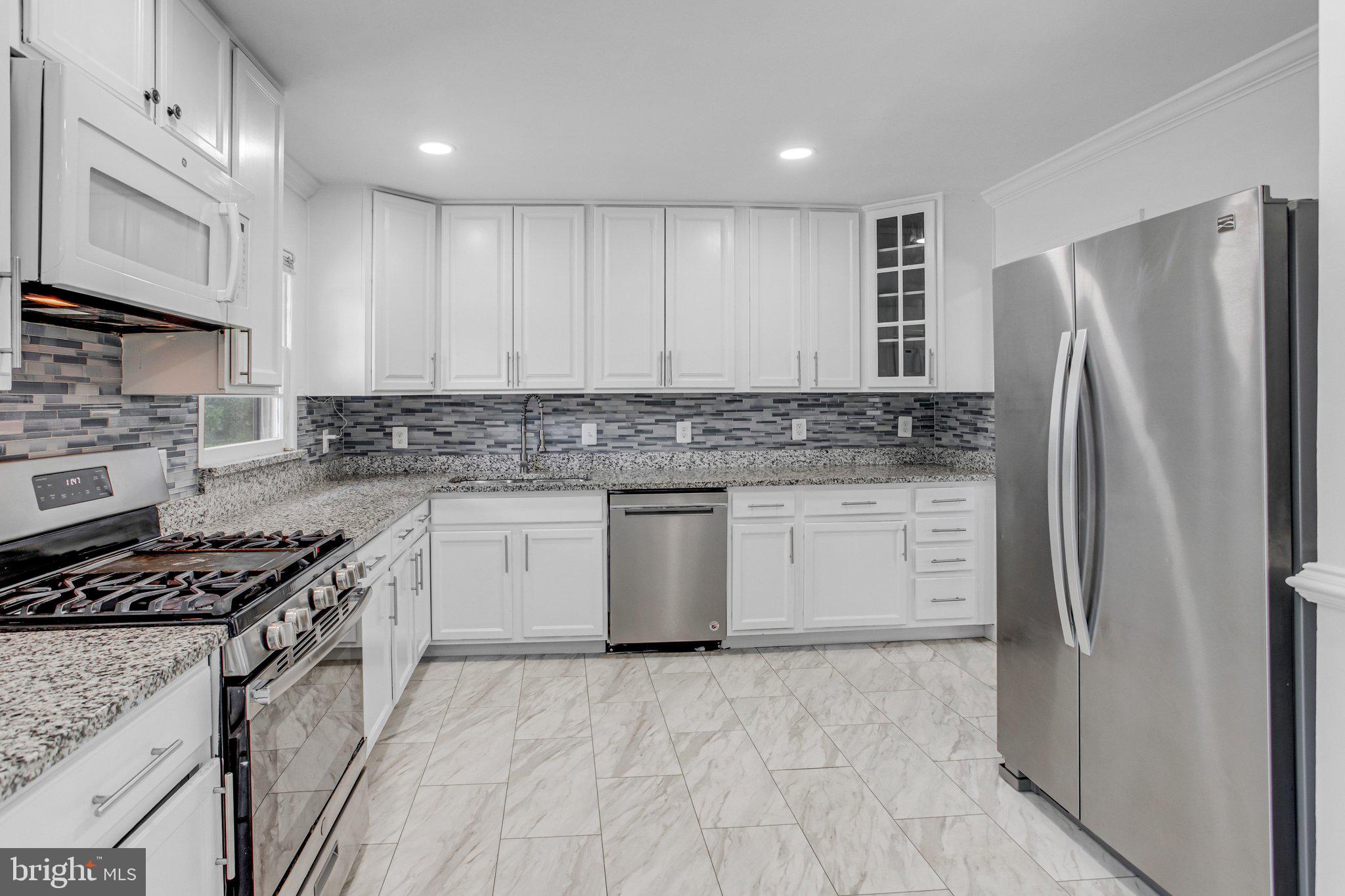 4712 Kilbane Road Woodbridge, VA 22193 - Photo 2 of 64 Gallery Image 2