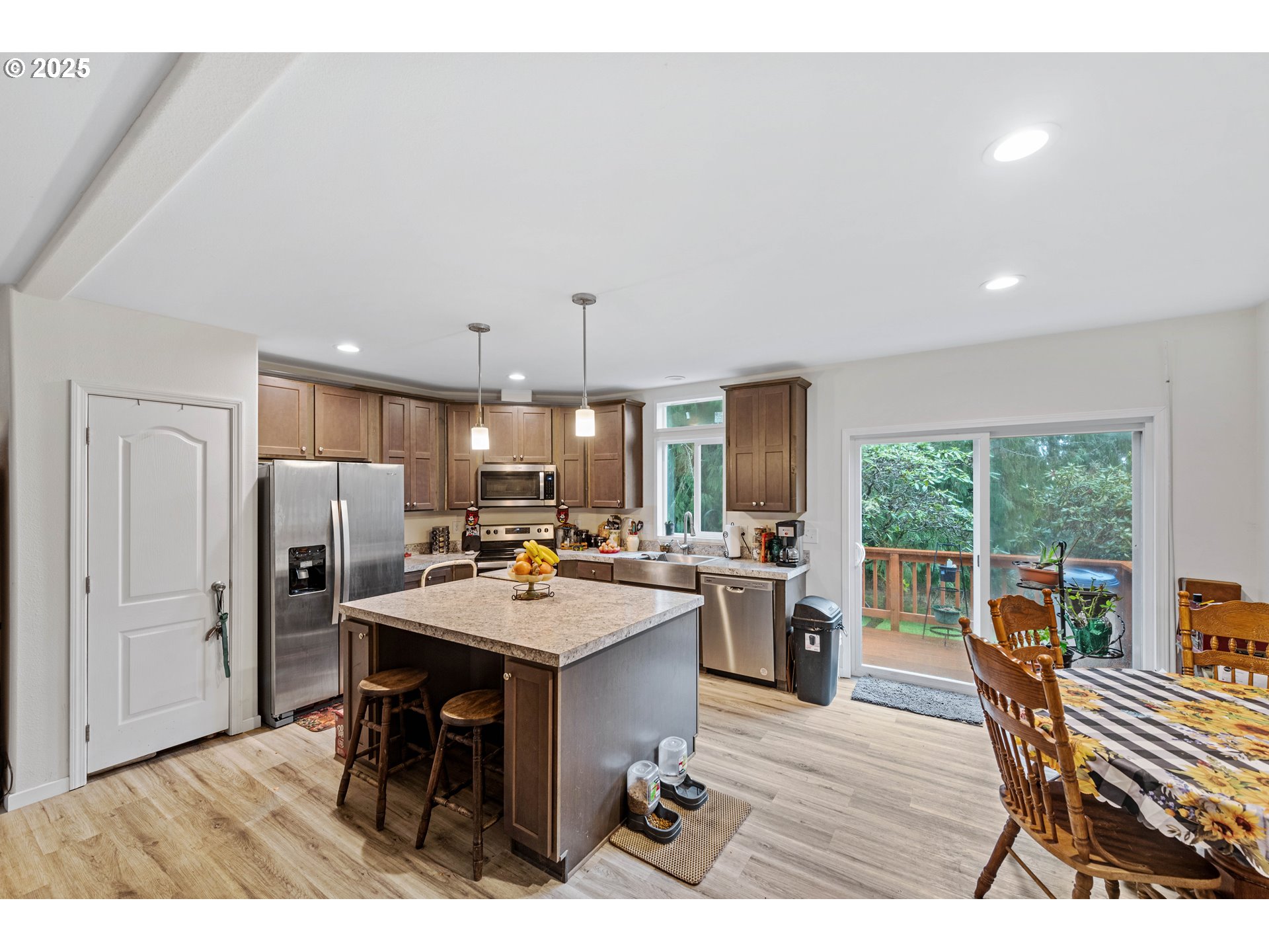 62388 Olive Barber Road Coos Bay, OR 97420 - Photo 10 of 36 Gallery Image 10