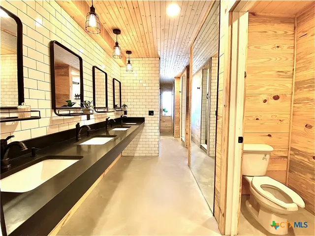 $1,449,000 | 29657 Twin Creek Drive, Georgetown, TX 78626