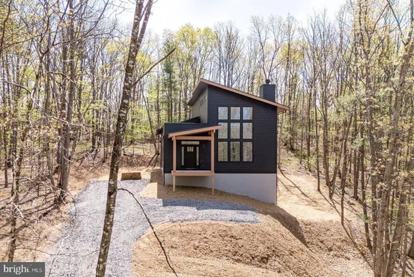 $685,000 | 88 Mallard Drive, Basye, VA 22842