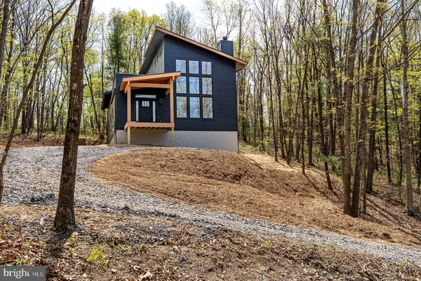 $685,000 | 88 Mallard Drive, Basye, VA 22842
