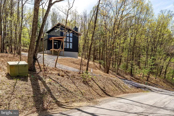 $685,000 | 88 Mallard Drive, Basye, VA 22842