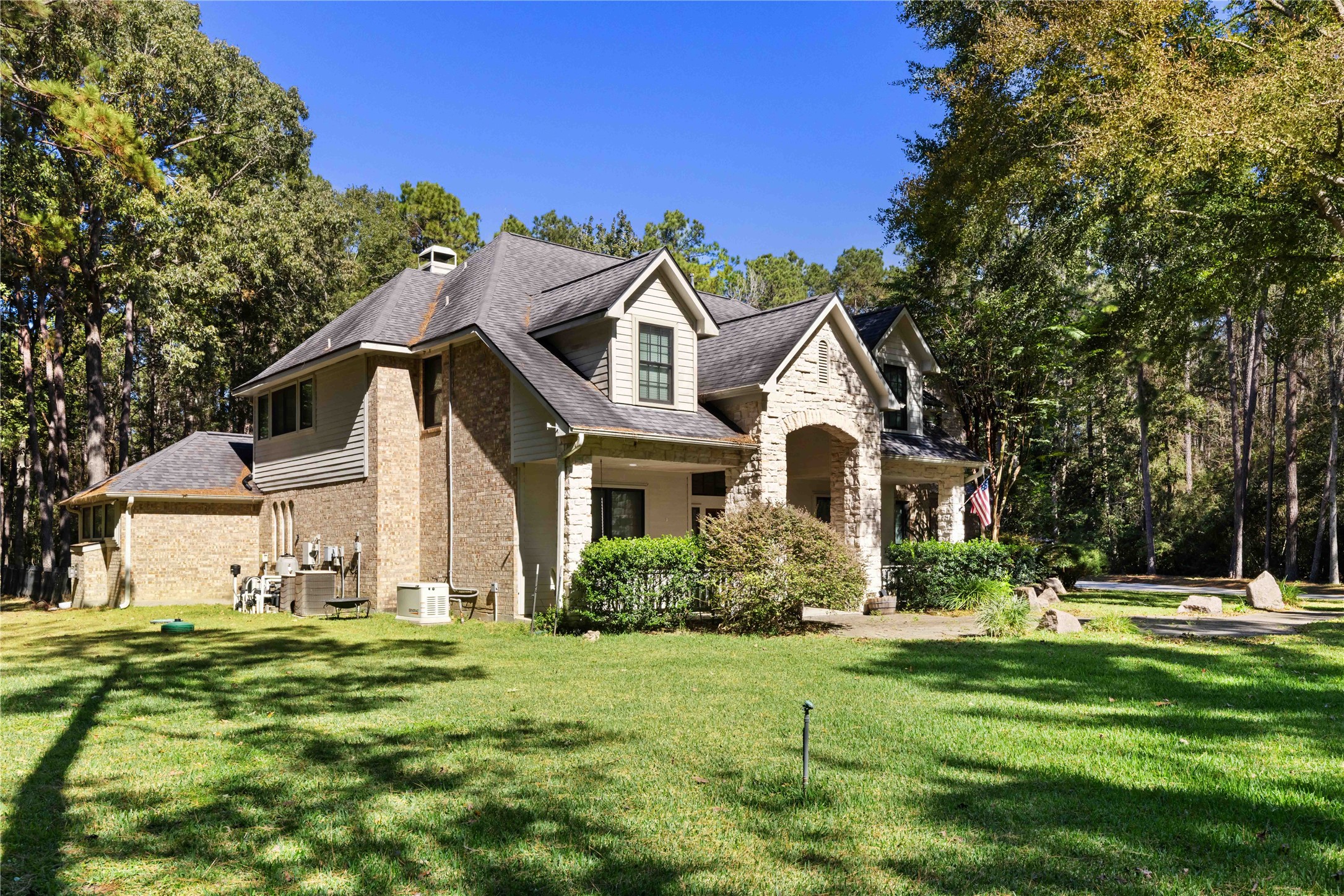 13322 Stonecrest Lane Conroe, TX 77302 - Photo 3 of 50