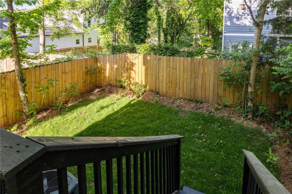 967 Smith Street Southwest Atlanta, GA 30310 - Photo 29 of 31