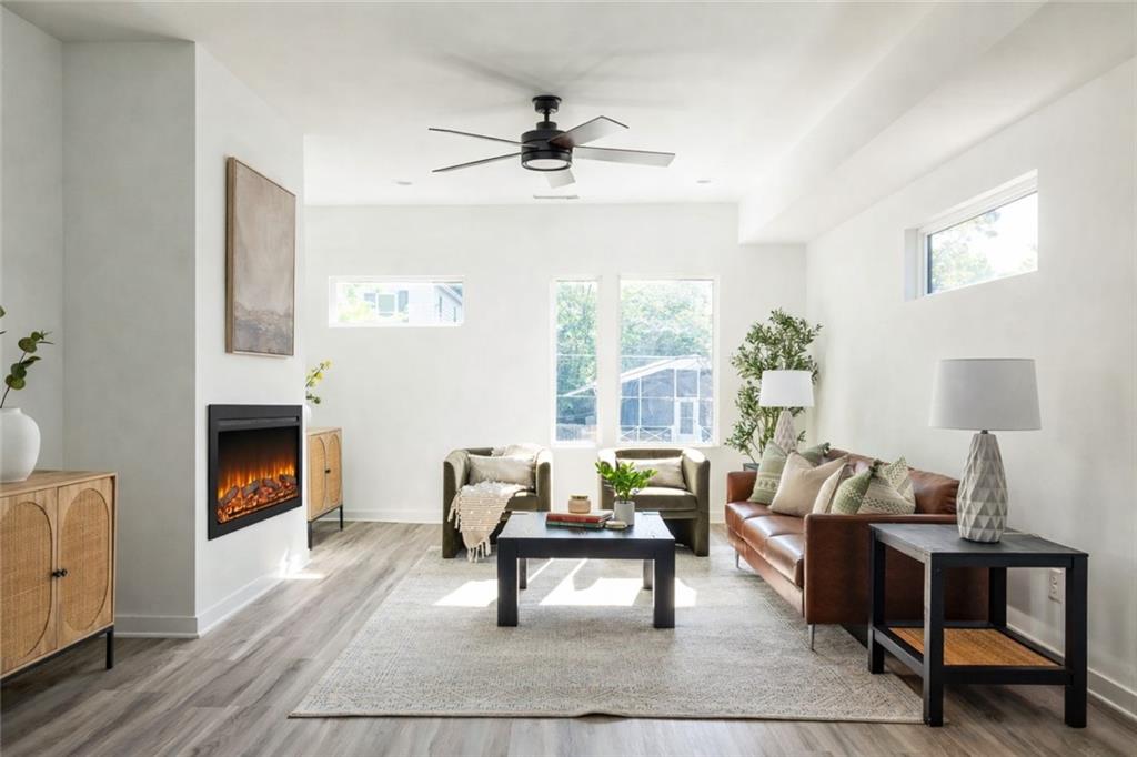 967 Smith Street Southwest Atlanta, GA 30310 - Photo 3 of 31