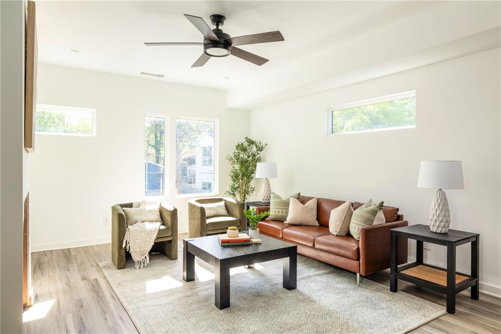 967 Smith Street Southwest Atlanta, GA 30310 - Photo 5 of 31