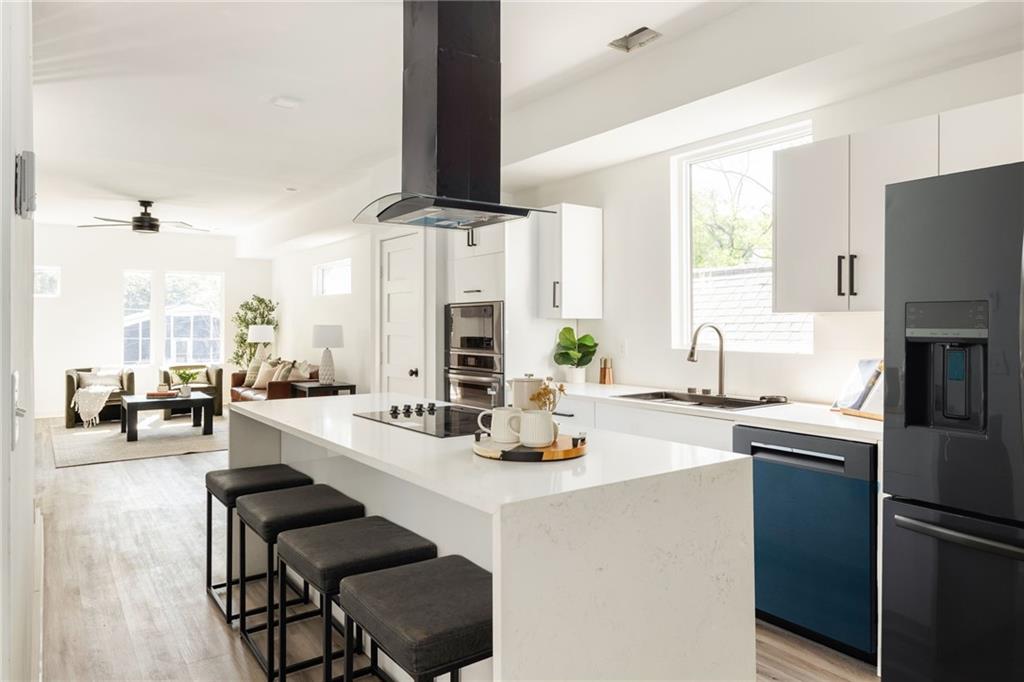 967 Smith Street Southwest Atlanta, GA 30310 - Photo 8 of 31