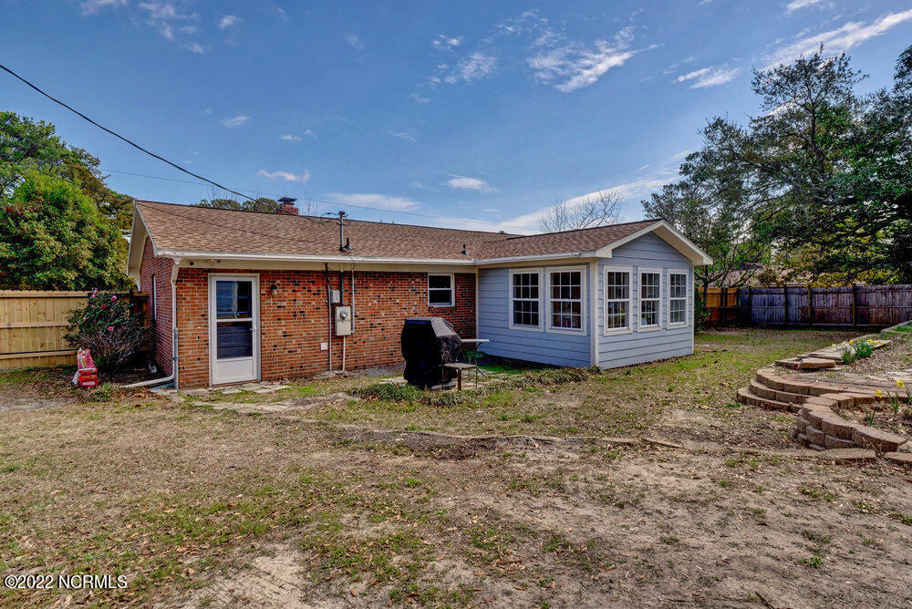 318 Spartan Road Wilmington, NC 28405 - Photo 28 of 29 Back Yard