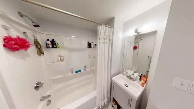 $2,200 | 200 Harris Street, Unit 2, Revere, MA 02151