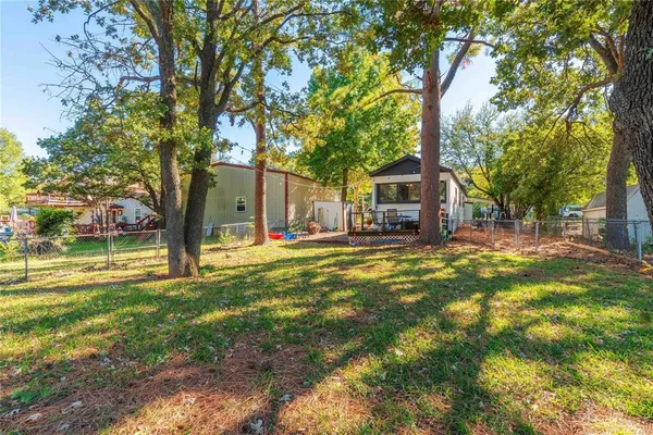 $169,900 | 159 Oklahoma Avenue, Pottsboro, TX 75076