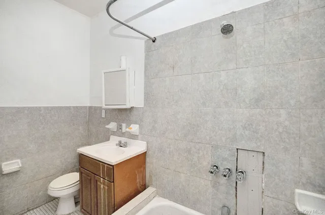 $795,000 | 1241 College Avenue | Concourse