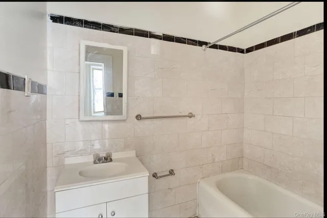 $795,000 | 1241 College Avenue | Concourse