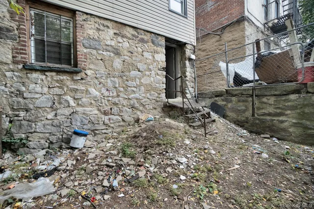 $795,000 | 1241 College Avenue | Concourse