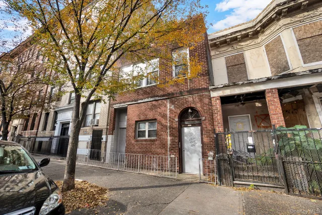 $795,000 | 1241 College Avenue | Concourse