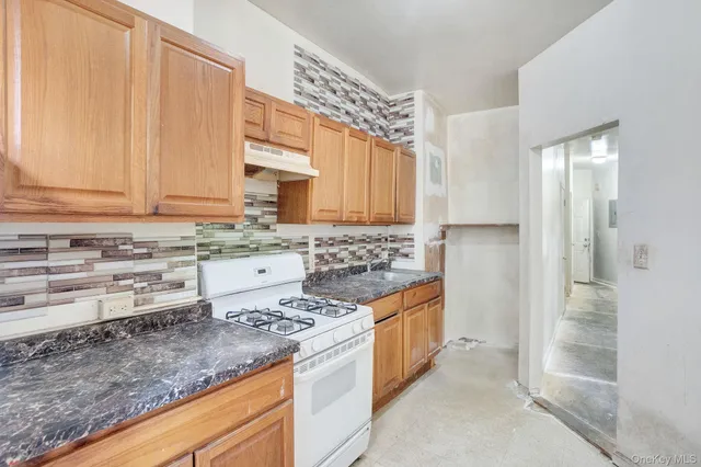 $795,000 | 1241 College Avenue | Concourse