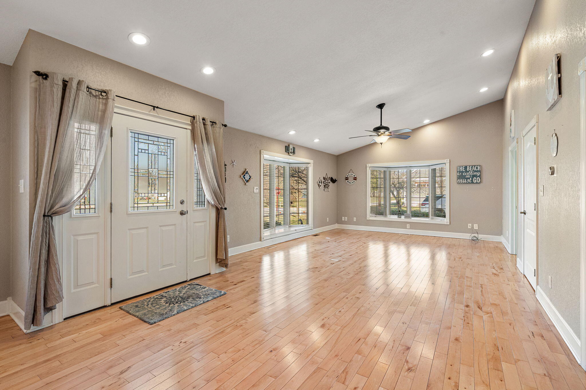 4100 East Drive Knox, IN 46534 - Photo 14 of 35 2048x1365