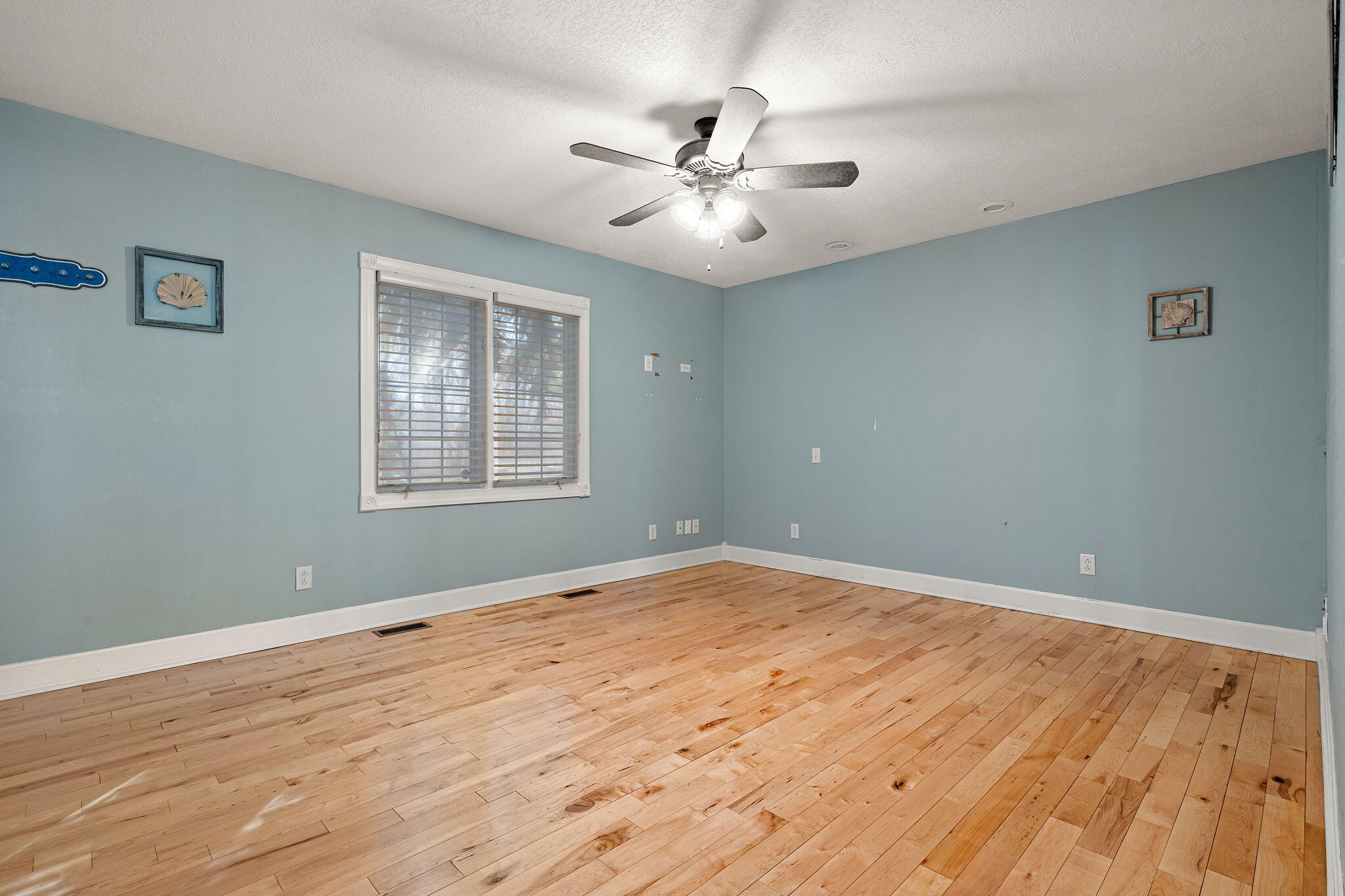 4100 East Drive Knox, IN 46534 - Photo 26 of 35 2048x1365