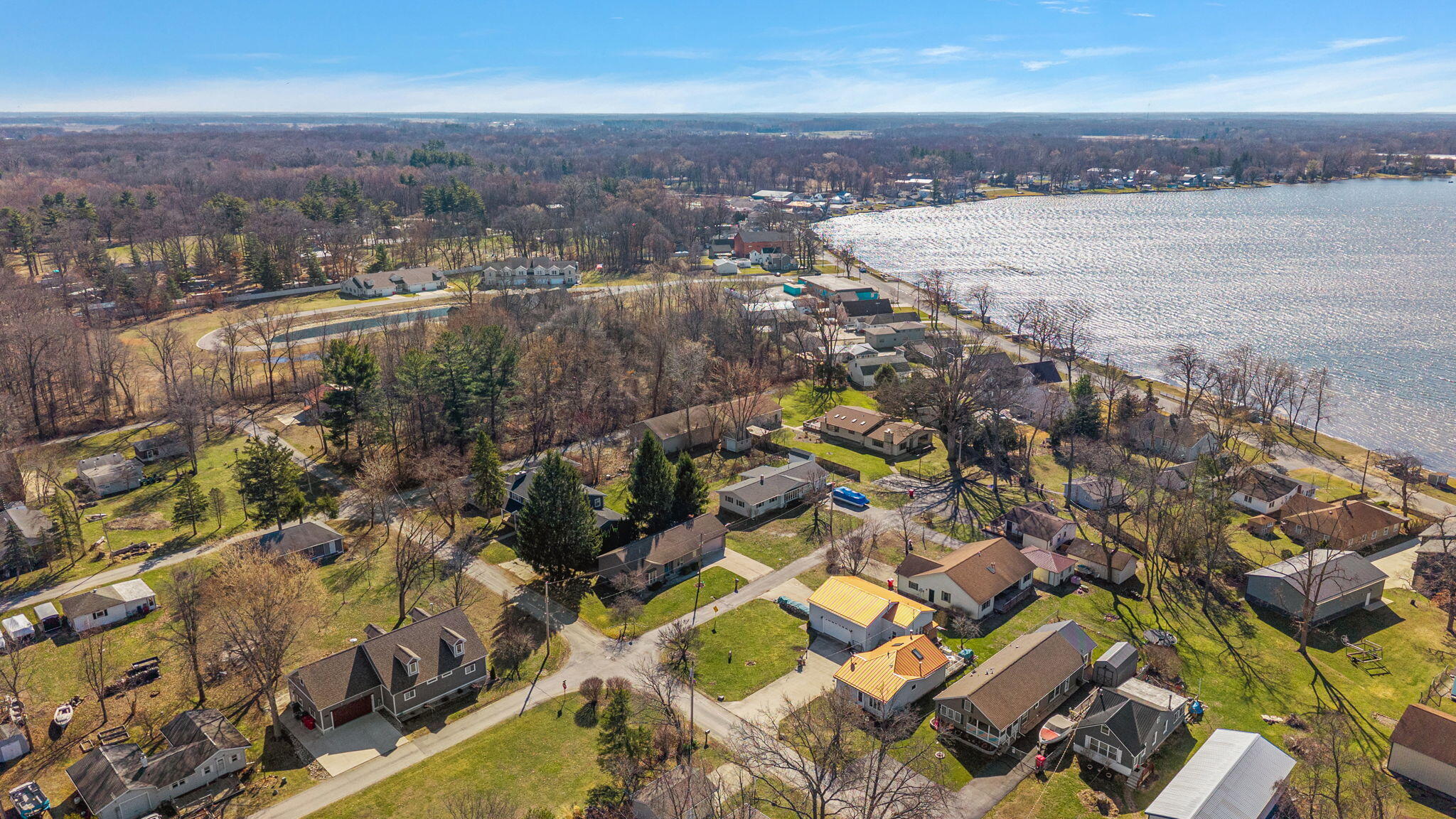 4100 East Drive Knox, IN 46534 - Photo 10 of 35 2048x1152