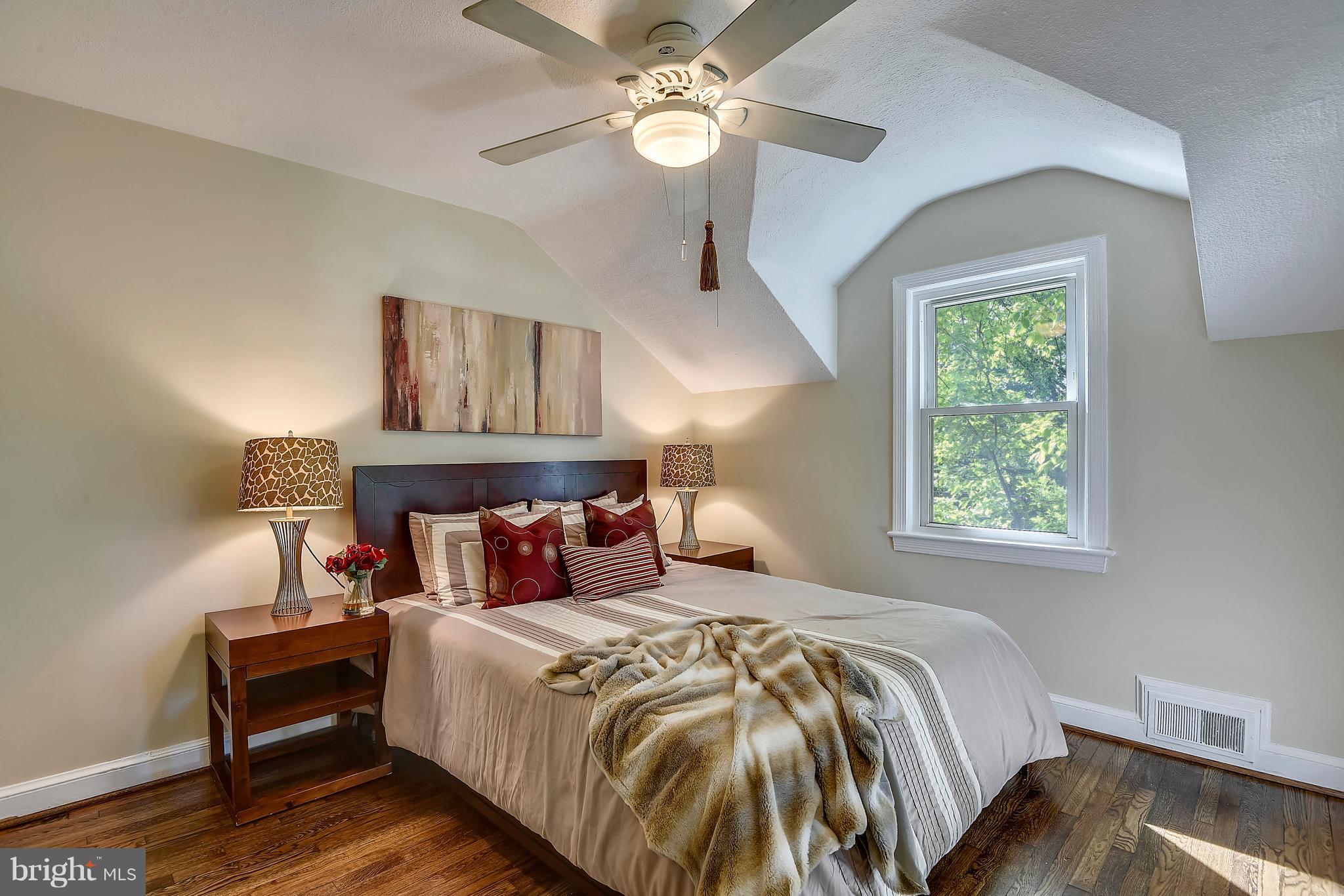 5207 Danbury Road Bethesda, MD 20814 - Photo 18 of 29 Bedroom
