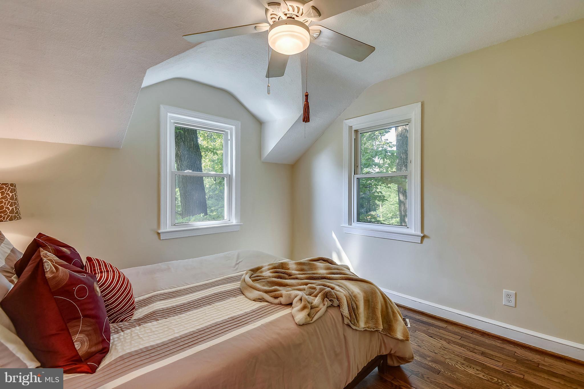 5207 Danbury Road Bethesda, MD 20814 - Photo 21 of 29 Bedroom