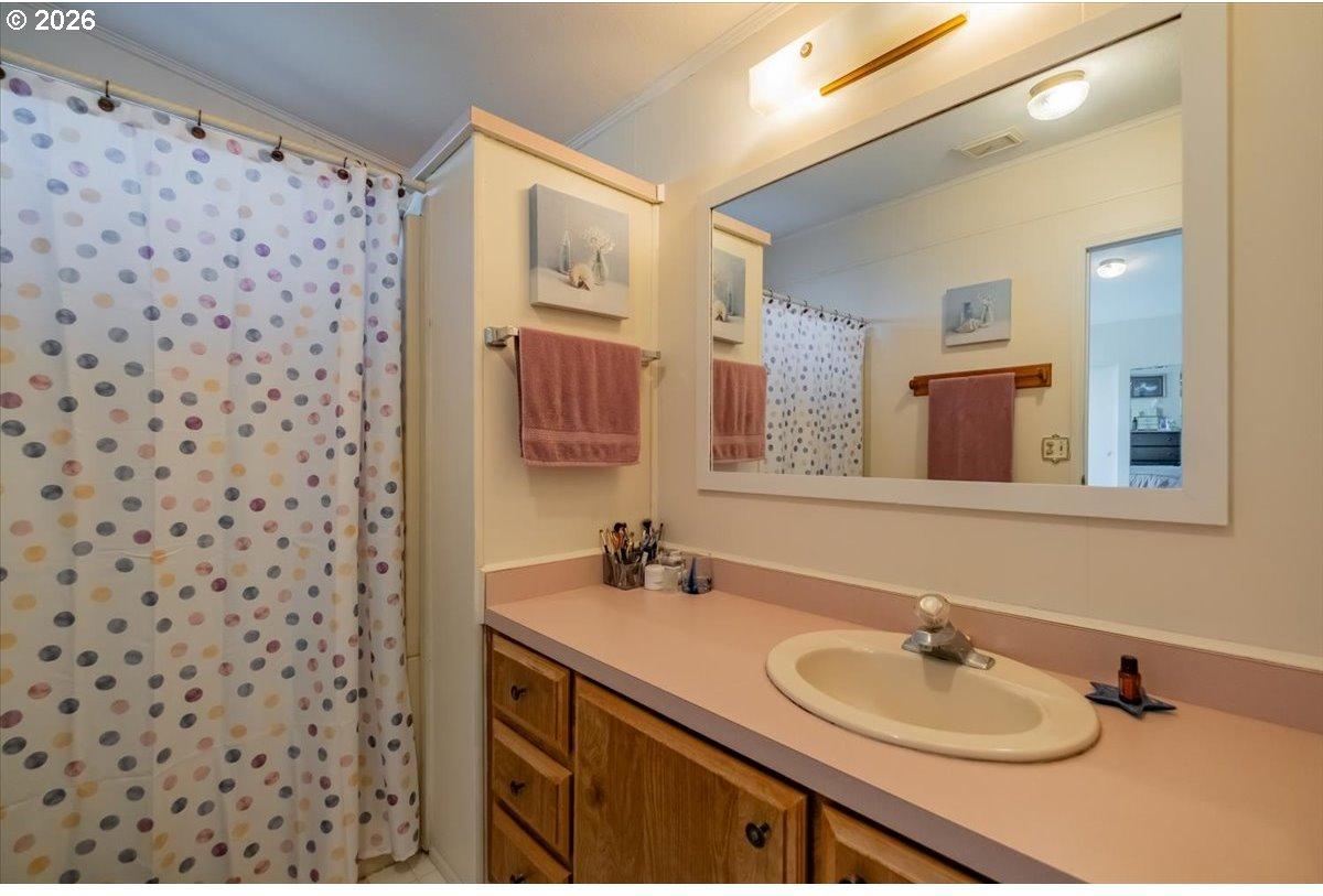 4915 Swegle Road Northeast, Unit 13 Salem, OR 97301 - Photo 14 of 28 Gallery Image 14