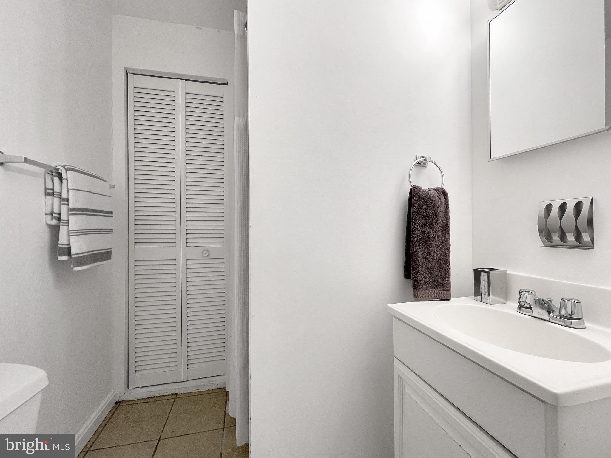 56 R Street Northwest Washington, DC 20001 - Photo 43 of 64 LL Full BA