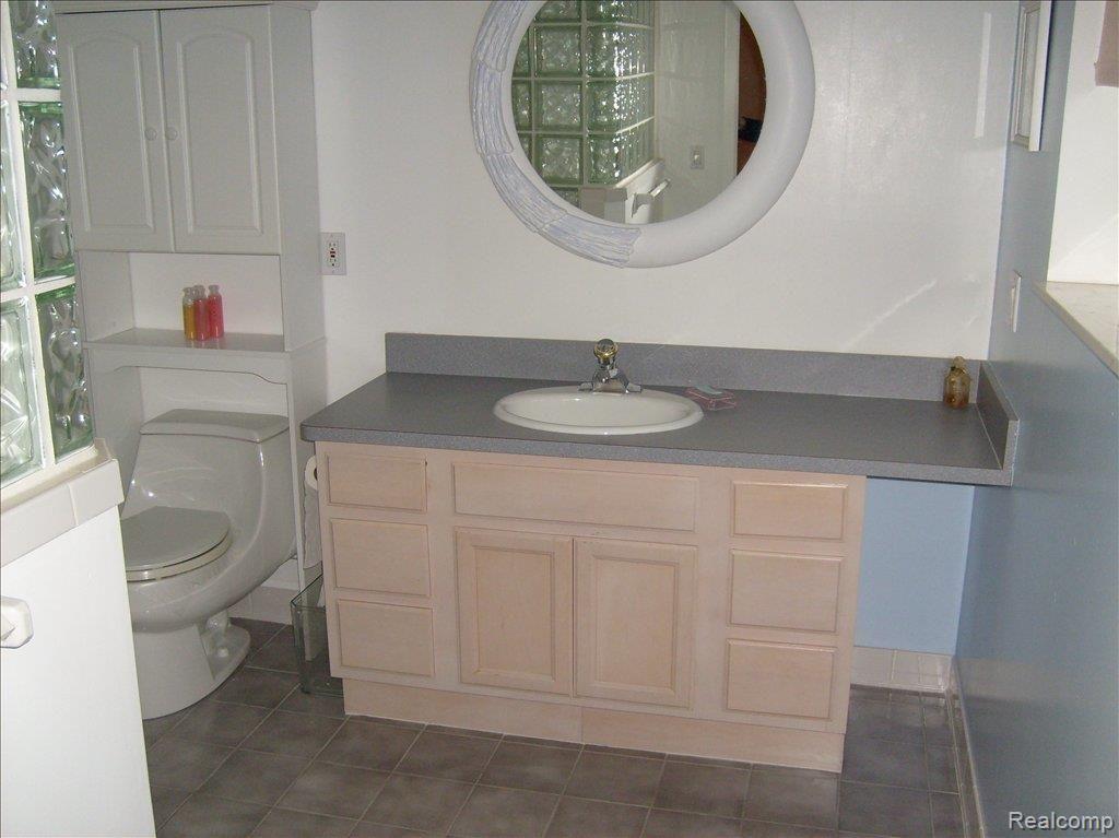 9701 Sparling Road Goodells, MI 48027 - Photo 15 of 18 Master Bathroom