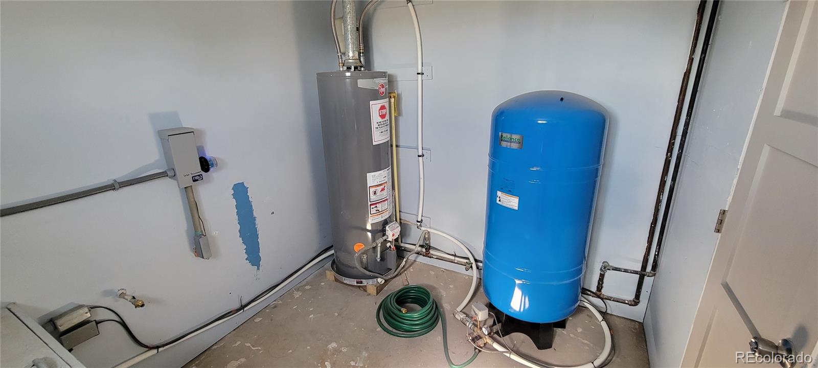 8246 Manitou Springs Road Blanca, CO 81123 - Photo 22 of 43 a bathroom with sink and mirror