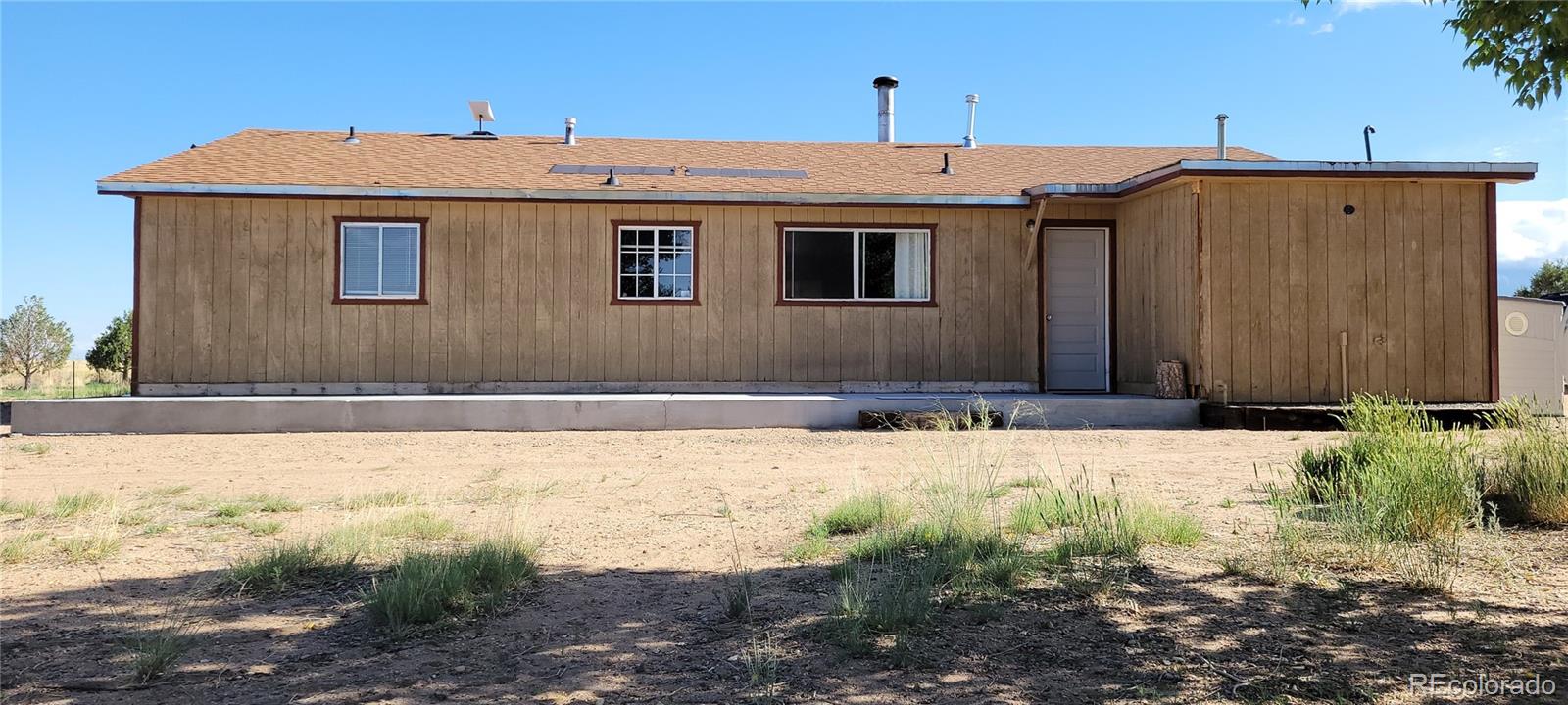 8246 Manitou Springs Road Blanca, CO 81123 - Photo 42 of 43 a front view of a house