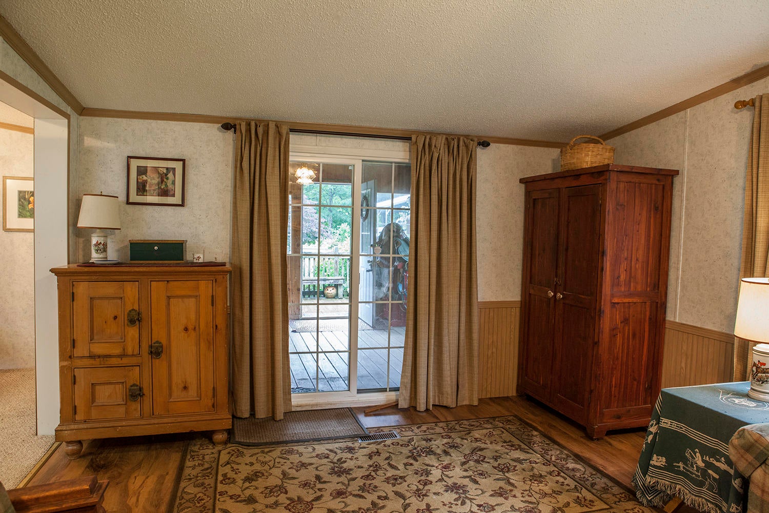 2090 Pete Amos Road Lindside, WV 24951 - Photo 4 of 96 Gallery Image 4