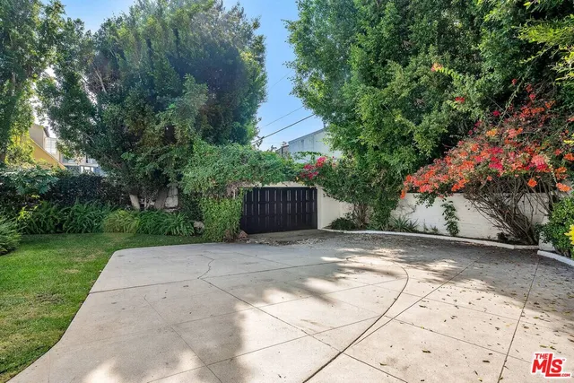 $2,350,000 | 2027 North Edgemont Street, Los Angeles, CA 90027