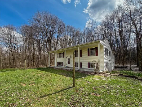 $299,900 | 26129 Hickory Corners Road, Guys Mills, PA 16327