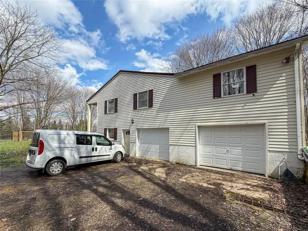 $299,900 | 26129 Hickory Corners Road, Guys Mills, PA 16327